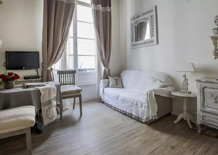La Belle Du Marais *